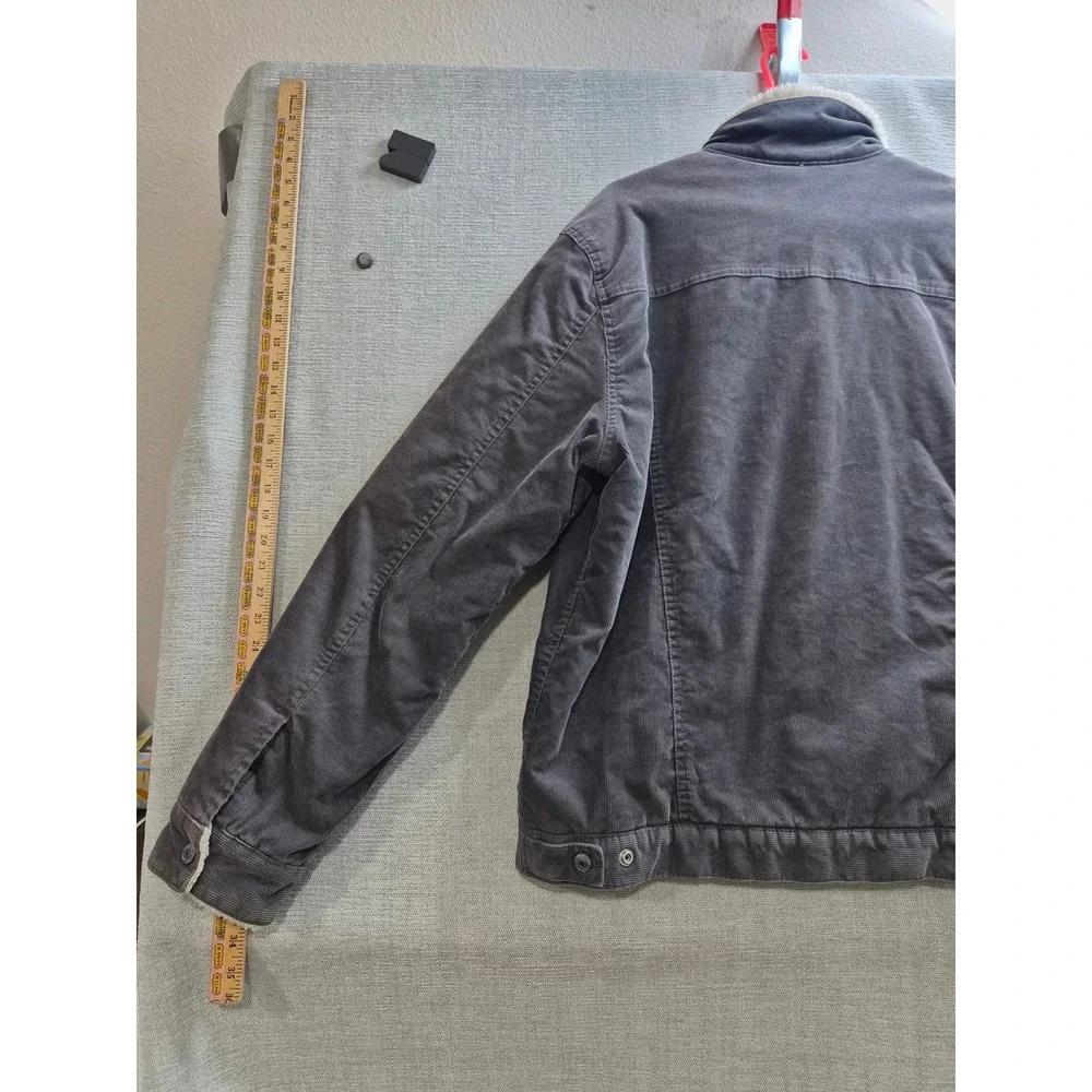 Gap for Good Corduroy Trucker Jacket Men Large Charcoal Gray Sherpa Lined Collar